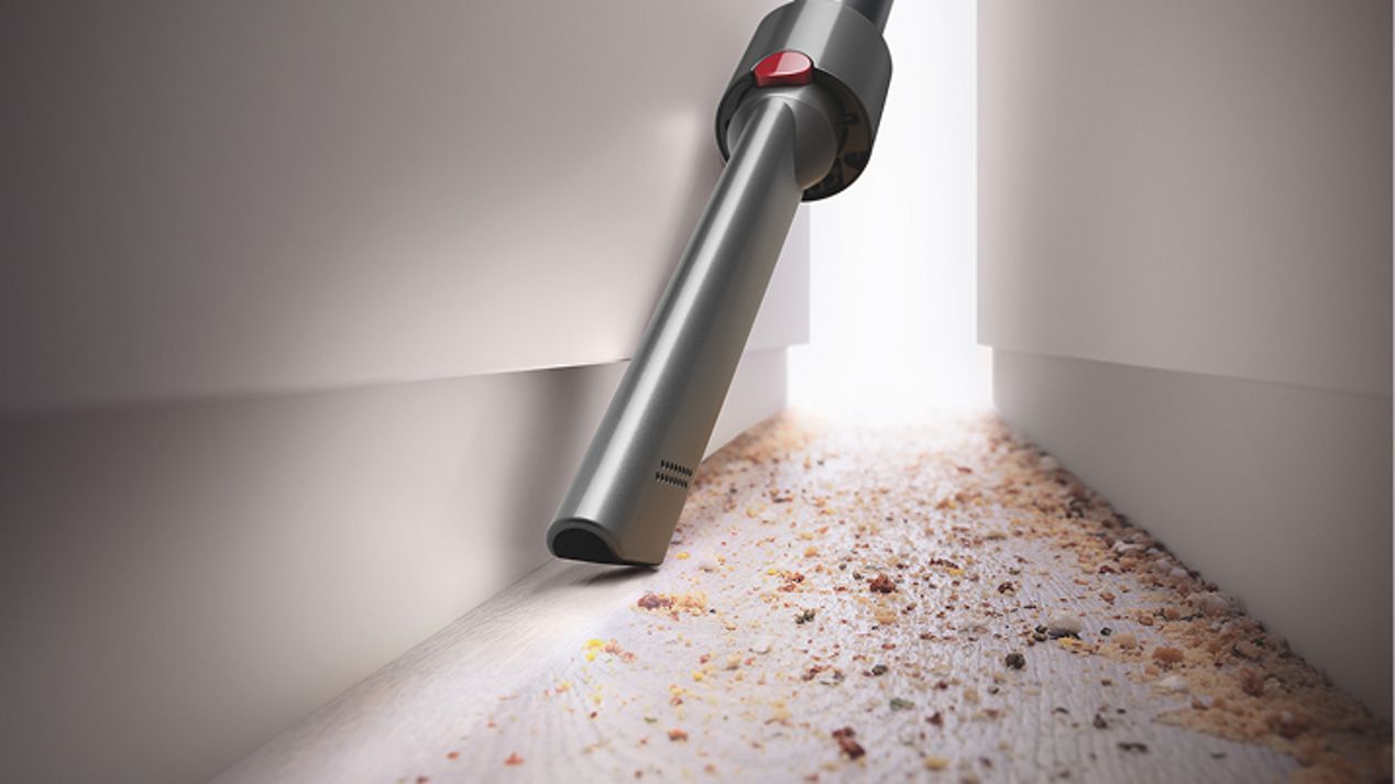 Crevice tool in use